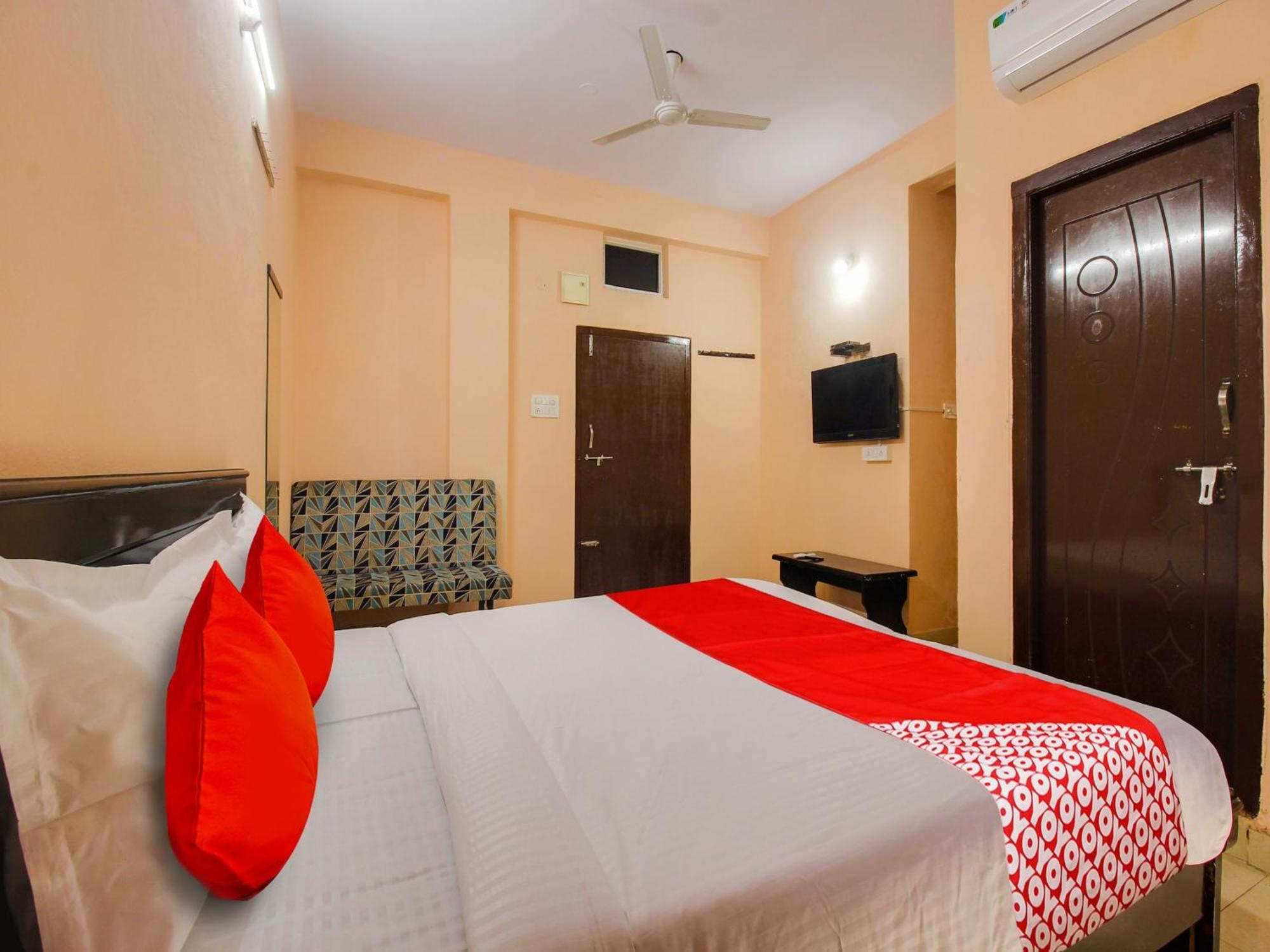 Hotel O R.J.International Pedda Ambarpet Luaran gambar