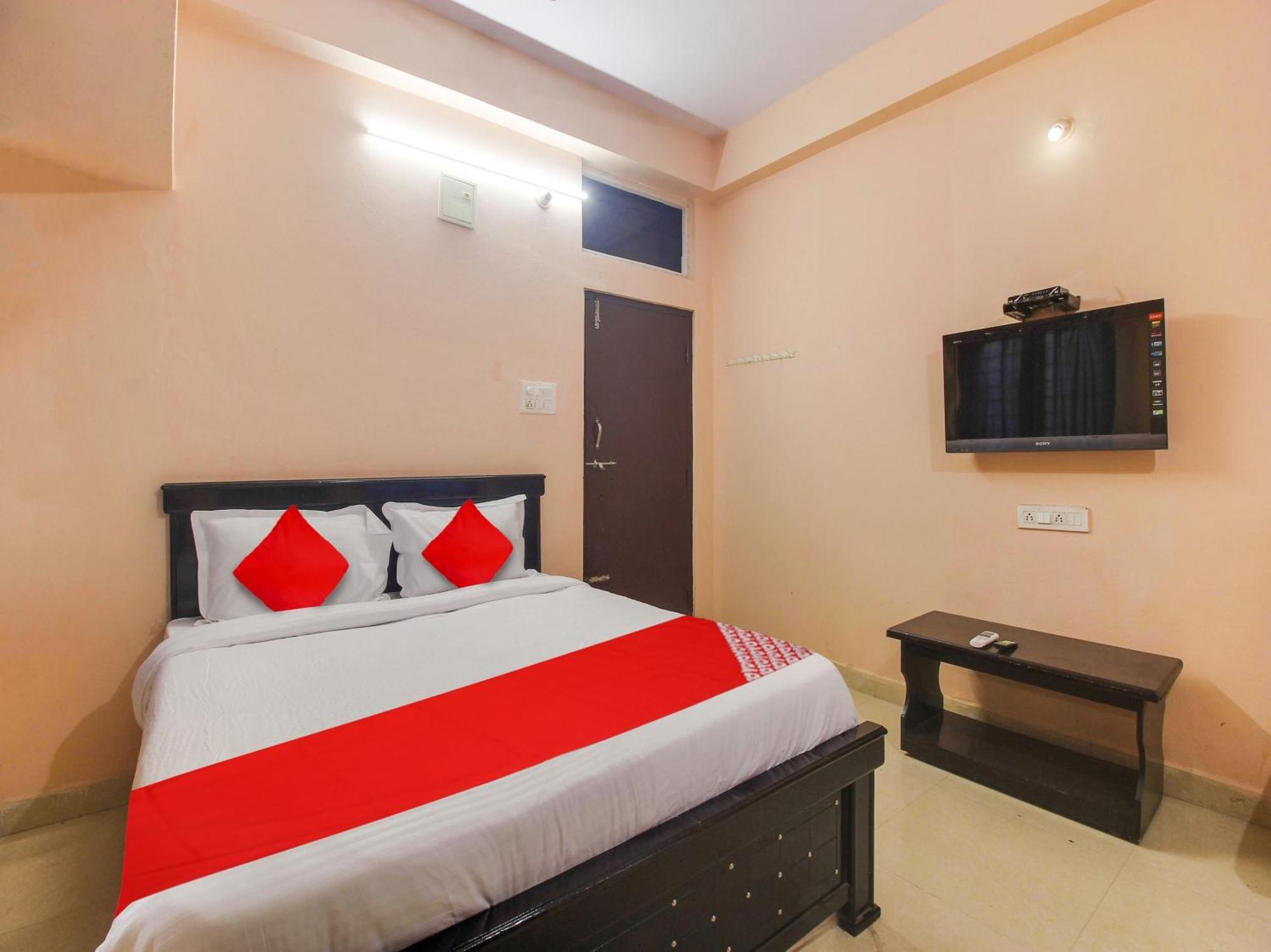 Hotel O R.J.International Pedda Ambarpet Luaran gambar