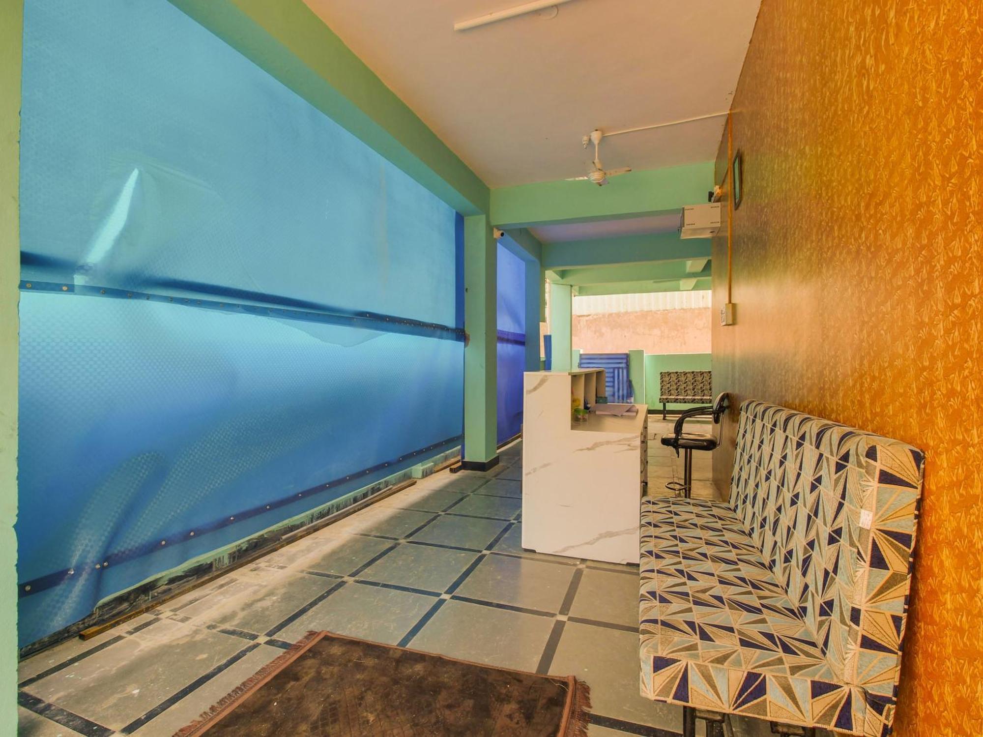 Hotel O R.J.International Pedda Ambarpet Luaran gambar