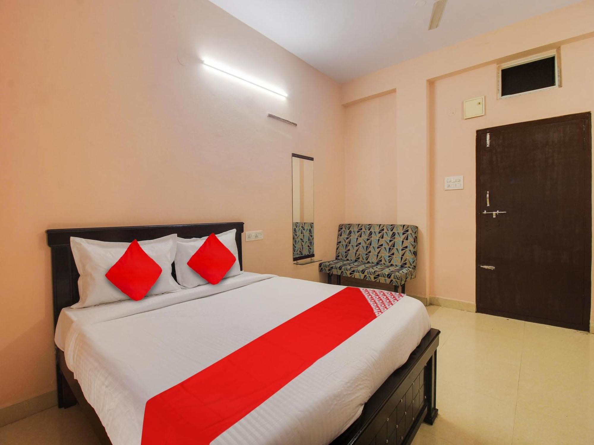 Hotel O R.J.International Pedda Ambarpet Luaran gambar